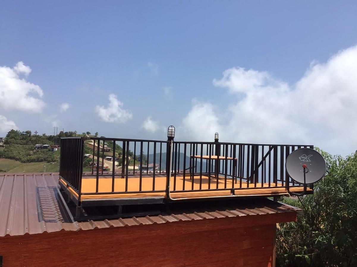 Hotel ไร่รักดอย ภูทับเบิก Lom Kao Esterno foto
